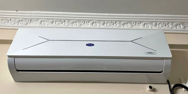 نمای نزدیک واحد داخلی کولر گازی کریر 1.5 تن